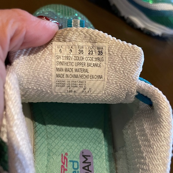 Skechers Womens D'Lites - size 6, wore once. NO box - Picture 5 of 6